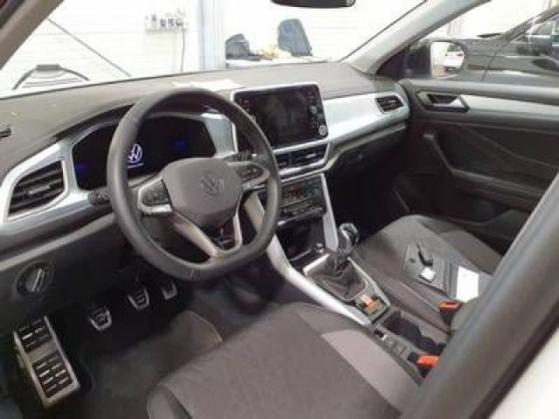 Bild 2: Volkswagen T-Roc 1.0 TSI GOAL NAVI PDC SITZHZG KLIMA LED