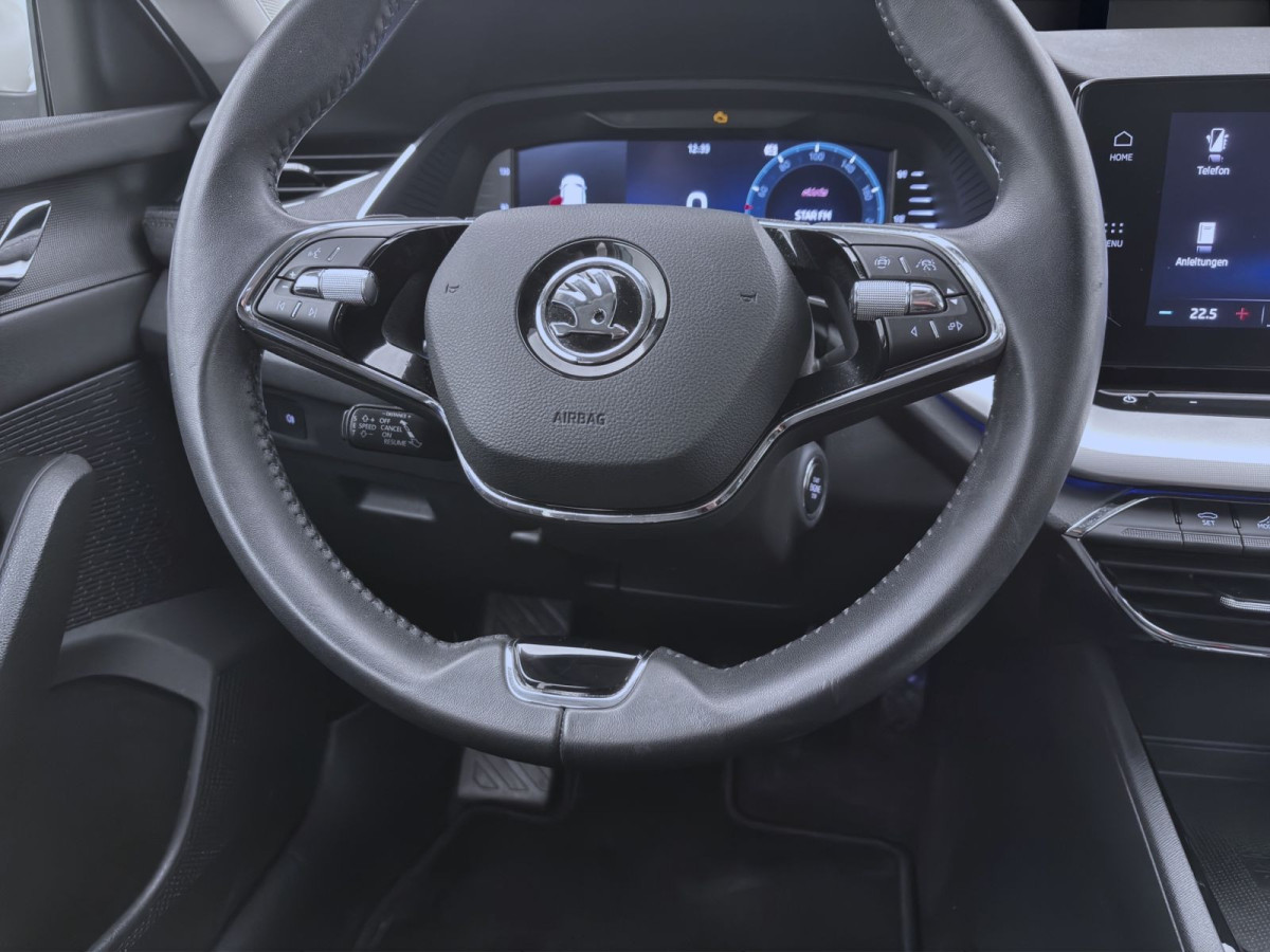 Thumb 11: Škoda Octavia Combi 2.0 TDI DSG STYLE NAVI KAMERA AHK PDC