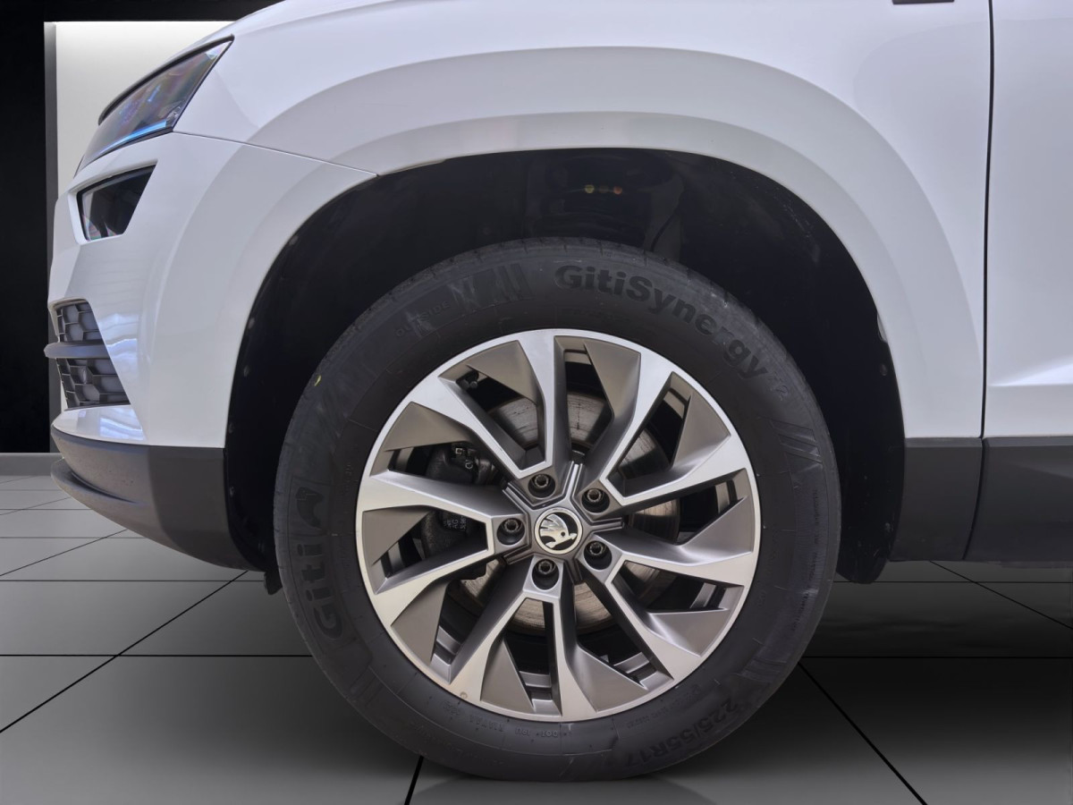 Thumb 7: Škoda Karoq 2.0 TDI DSG 4x4 CLEVER AHK KAMERA NAVI PDC