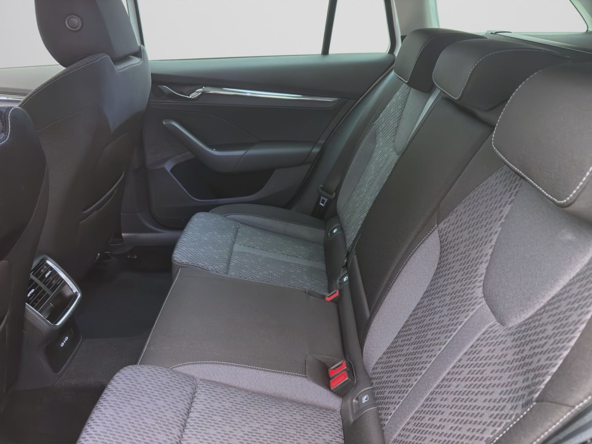 Thumb 14: Škoda Octavia Combi 2.0 TDI STYLE AHK NAVI SITZHZG PDC