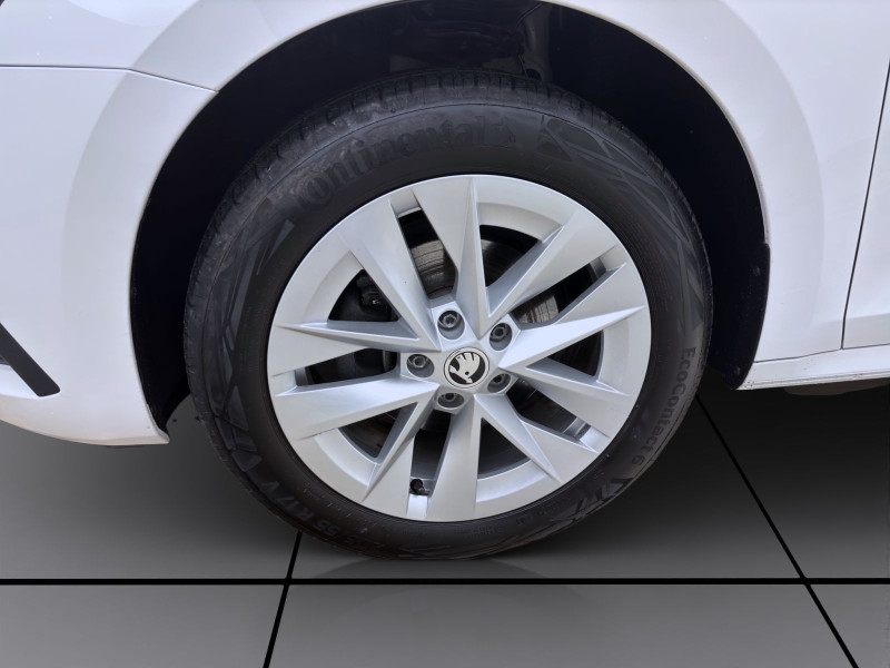 Bild 7: Škoda Octavia Combi 2.0 TDI DSG STYLE STDHZG NAVI PDC KAMERA