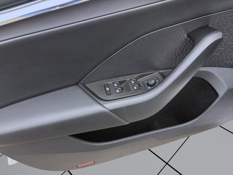 Bild 9: Škoda Octavia Combi 2.0 TDI DSG STYLE STDHZG NAVI PDC KAMERA