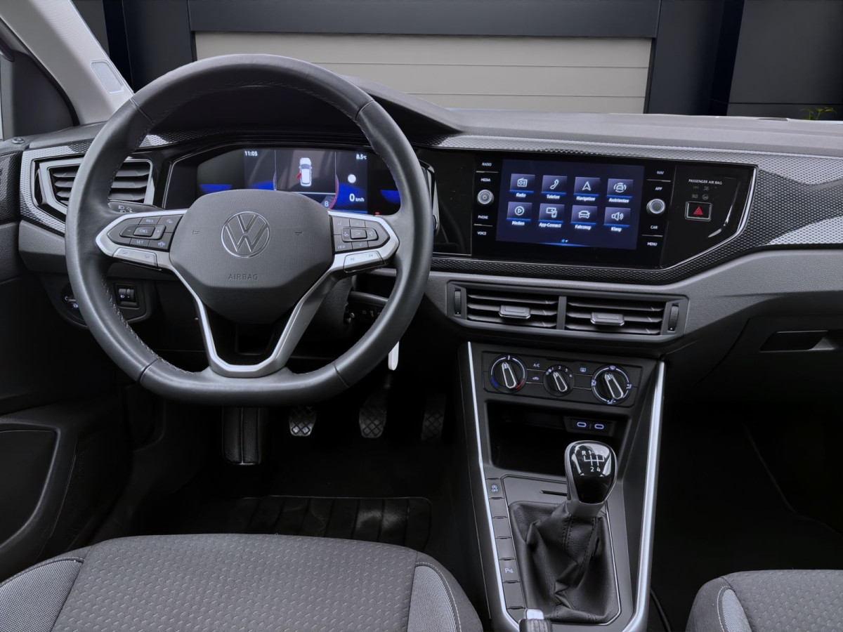 Thumb 12: Volkswagen Polo 1.0 MPI LIFE NAVI PDC LED DAB+