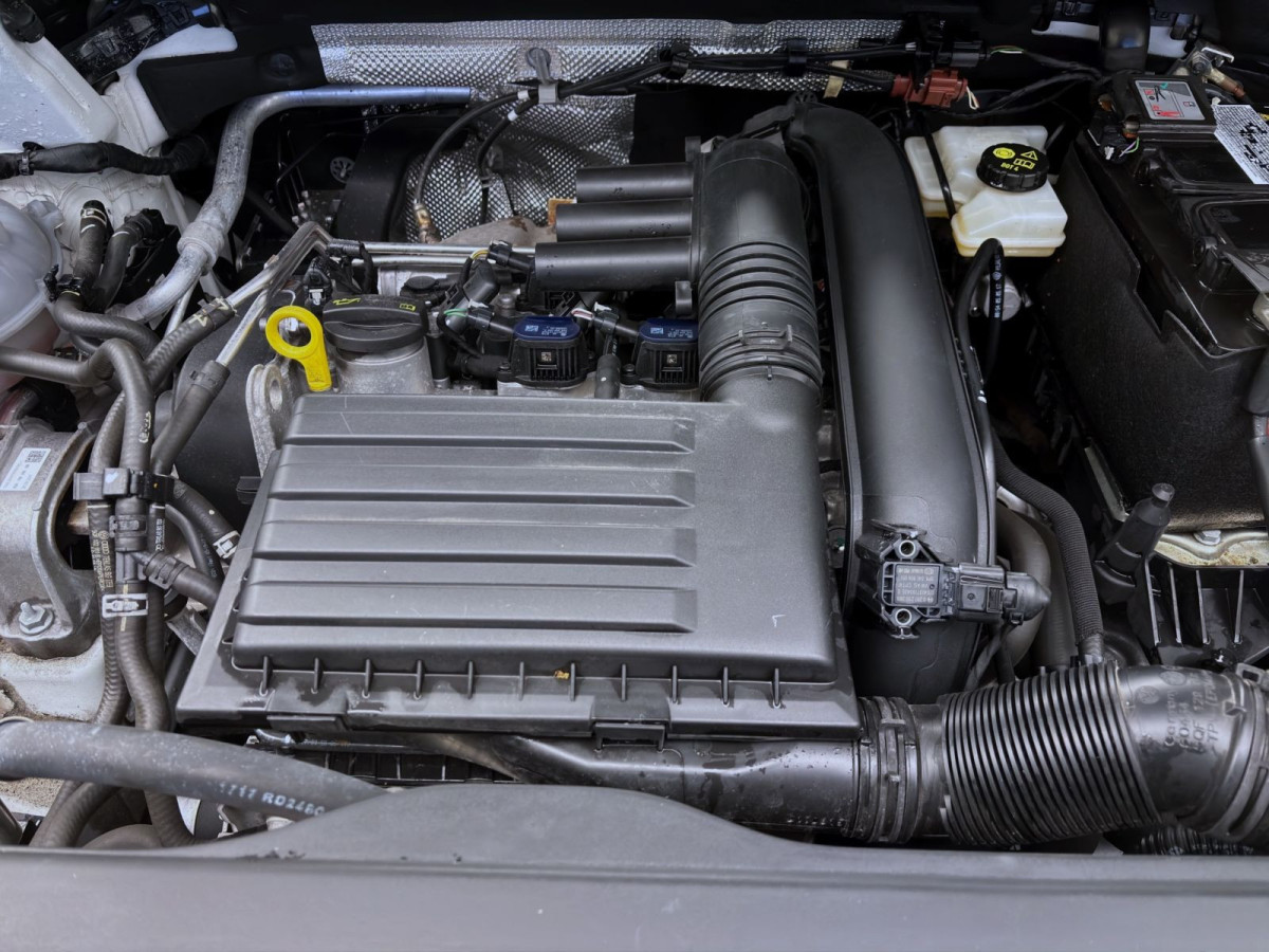 Thumb 17: Volkswagen Tiguan 1.4 TSI DSG SOUND STDHZG AHK NAVI PDC