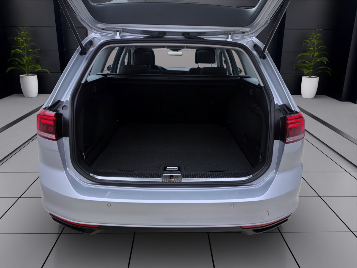 Thumb 3: Volkswagen Passat Variant 2.0 TDI DSG BUSINESS PANO AHK NAVI KAMERA