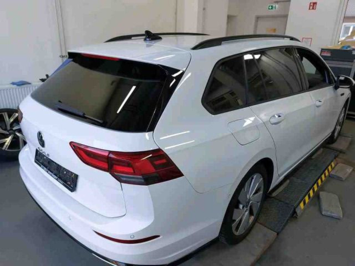 Thumb 1: Volkswagen Golf Variant 2.0 TDI DSG R-LINE NAVI KAMERA SITZHZG PDC