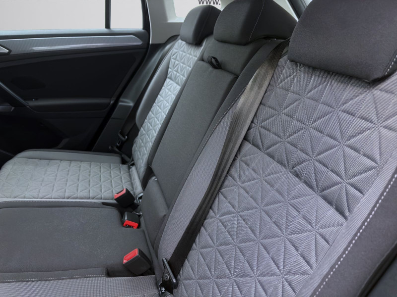 Bild 14: Volkswagen Tiguan 2.0 TDI DSG 4M LIFE AHK NAVI SITZHZG PDC