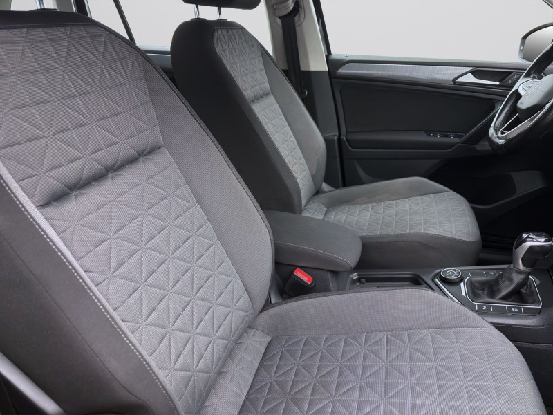 Bild 15: Volkswagen Tiguan 2.0 TDI DSG 4M LIFE AHK NAVI SITZHZG PDC