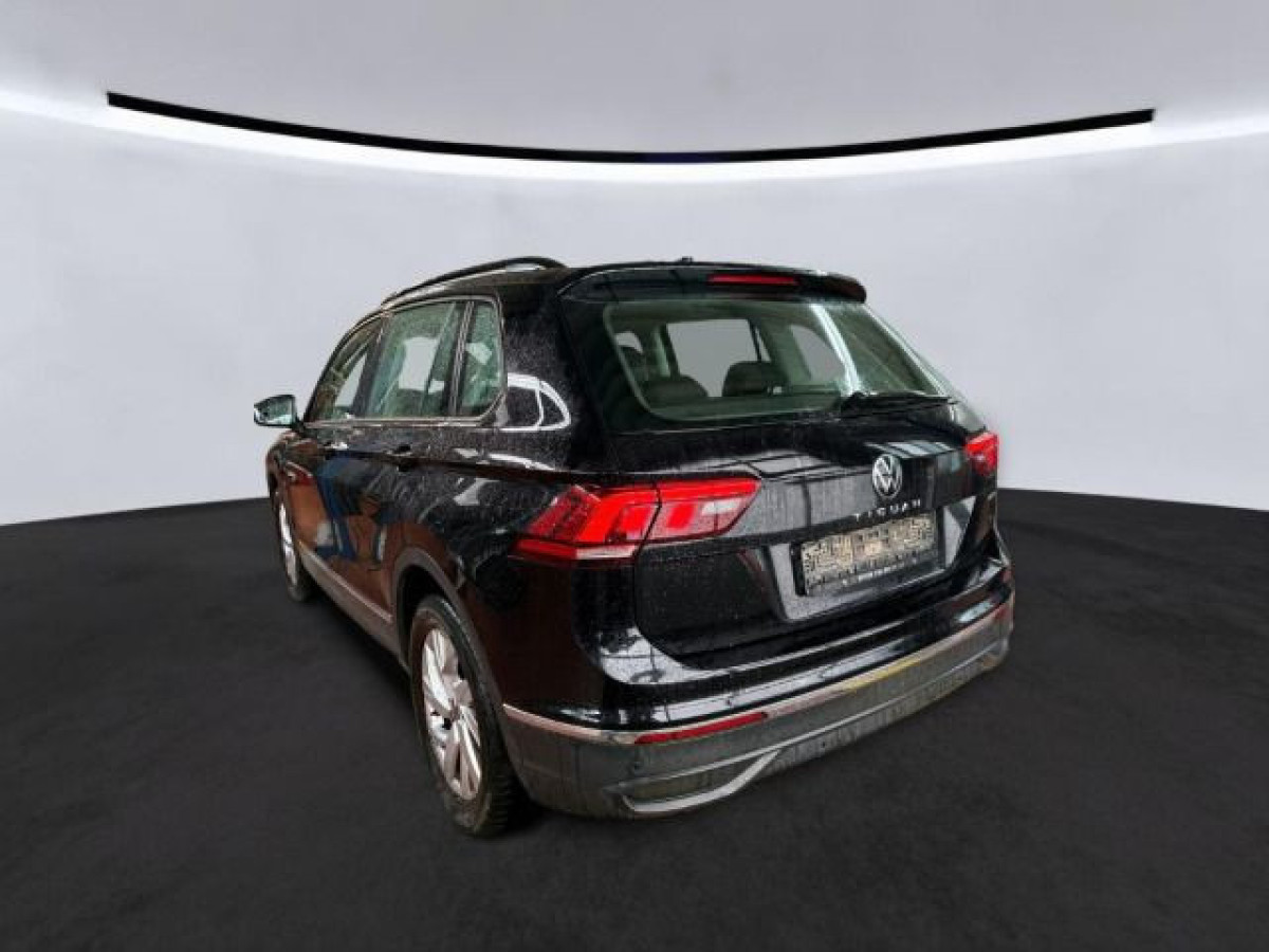 Thumb 1: Volkswagen Tiguan 2.0 TDI DSG 4M LIFE AHK NAVI SITZHZG PDC