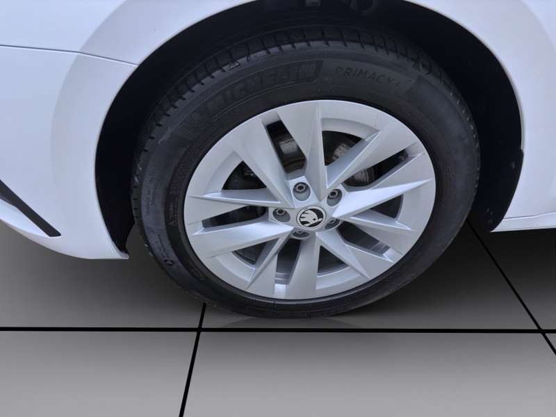 Bild 7: Škoda Octavia Combi 2.0 TDI DSG STYLE AHK NAVI SITZHZG PDC