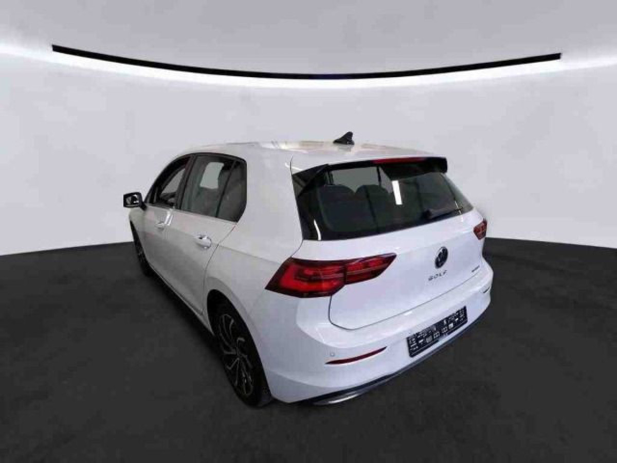 Thumb 1: Volkswagen Golf 1.4 eHybrid TSI DSG STYLE NAVI SITZHZG PDC KLIMA