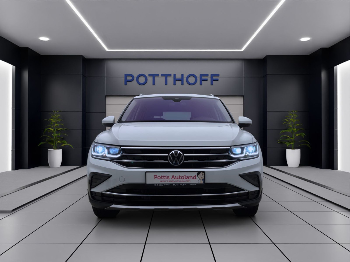 Thumb 6: Volkswagen Tiguan 2.0 TDI DSG ELEGANCE AHK KAMERA NAVI IQ.LIGHT