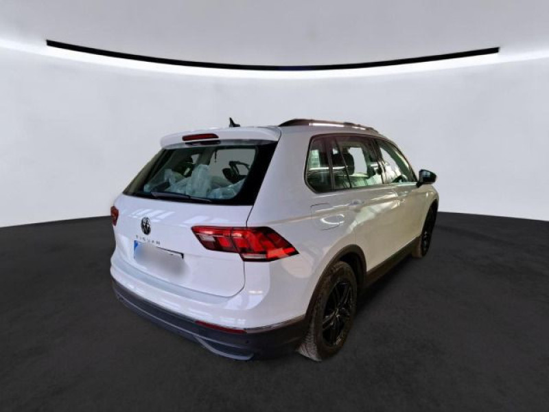 Bild 1: Volkswagen Tiguan 2.0 TDI DSG LIFE AHK NAVI SITZHZG PDC