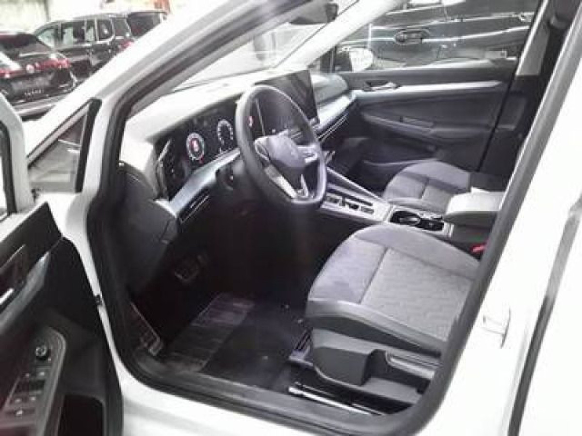 Thumb 2: Volkswagen Golf 1.5 eTSI DSG GOAL AHK NAVI KAMERA LED+