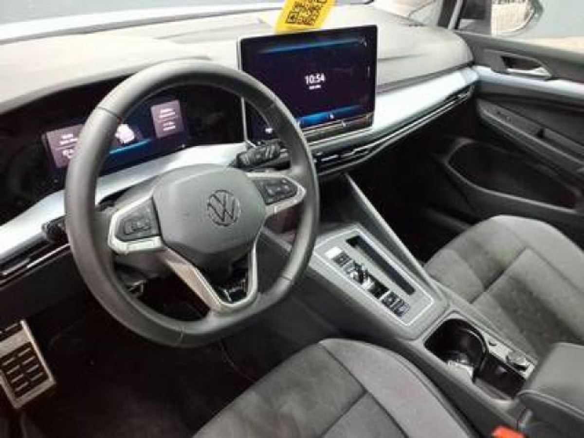 Thumb 3: Volkswagen Golf 1.5 eTSI DSG GOAL AHK NAVI KAMERA LED+