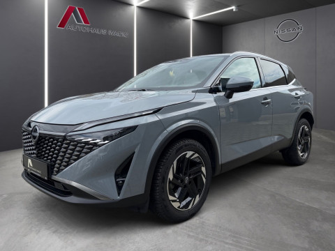 Automodell: Qashqai in der Farbe grau