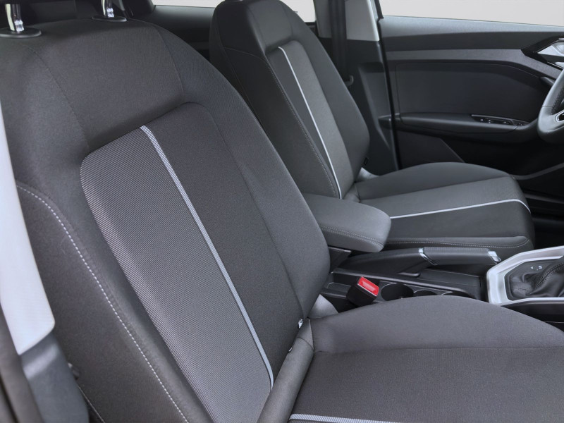 Bild 15: Audi A1 Sportback 25 TFSI ADVANCED SITZHZG PDC KLIMA LED