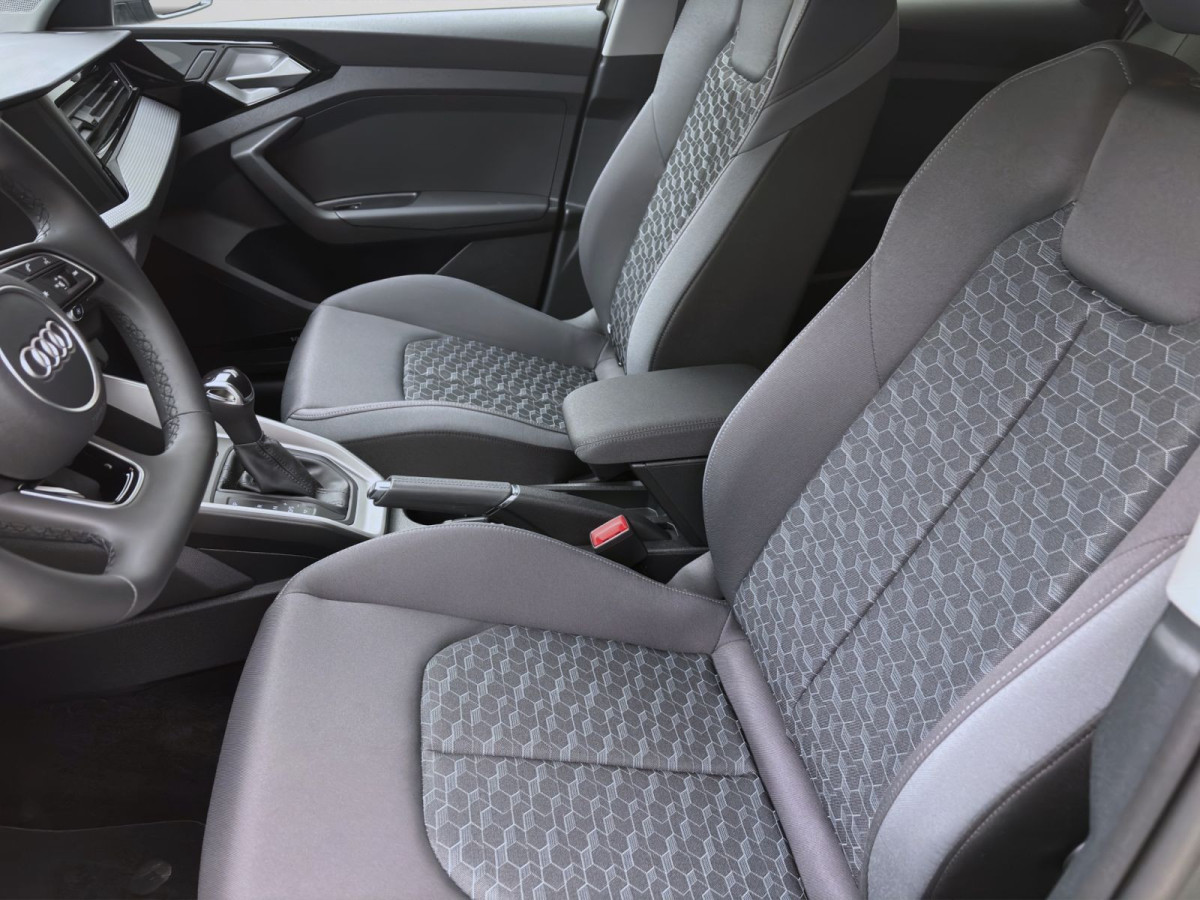 Thumb 8: Audi A1 Sportback 25 TFSI S LINE PDC SITZHZG KLIMA LED