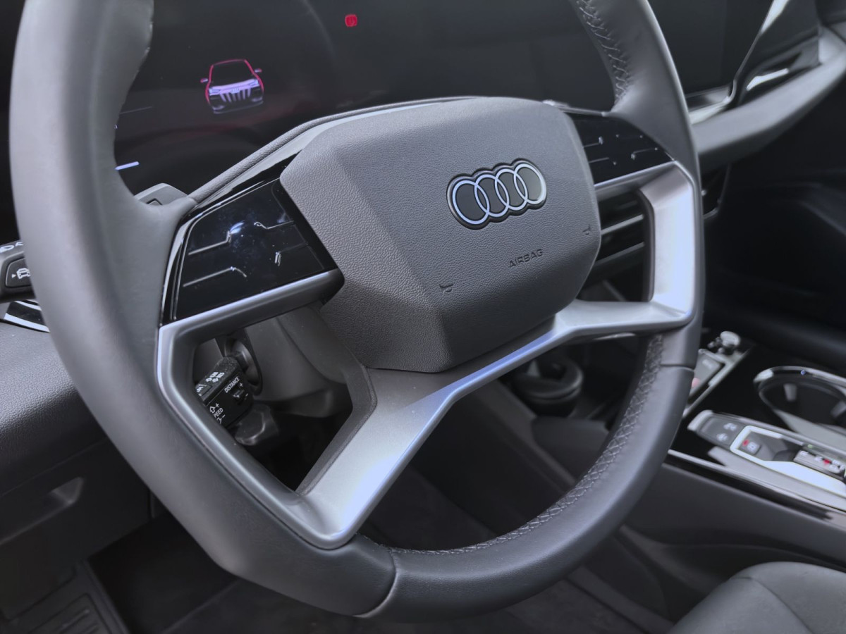 Thumb 18: Audi Q6 e-tron AHK KAMERA SITZHZG PDC LED