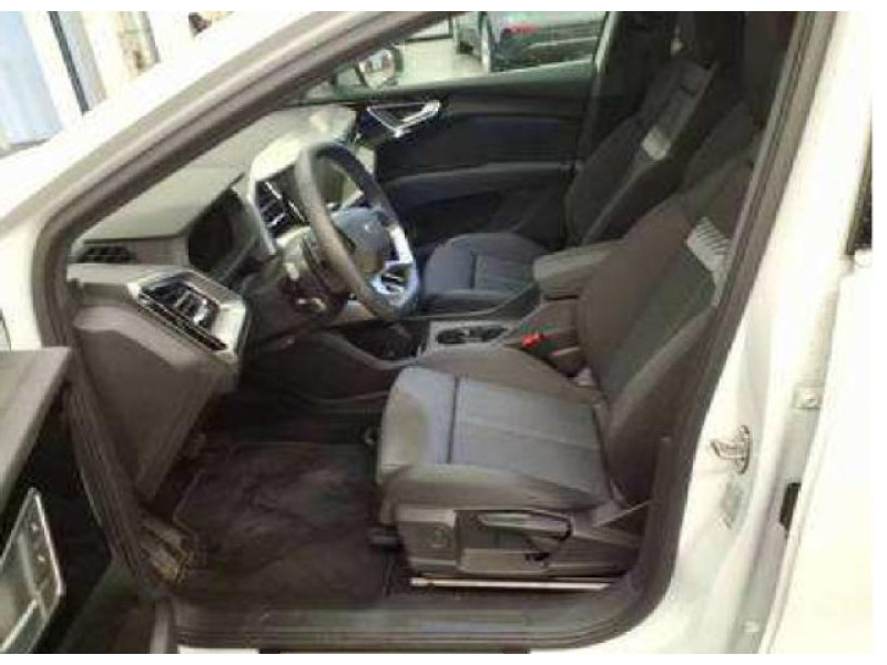 Bild 2: Audi Q4 e-tron 45 advanced AHK NAVI LED PDC SITZHZG