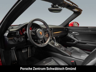 Fahrzeugbild eines Porsche 991 in rot.