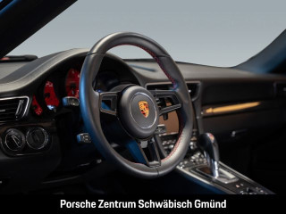 Fahrzeugbild eines Porsche 991 in rot.