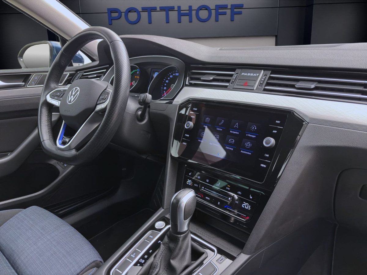 Thumb 16: Volkswagen Passat Variant 1.4 TSI eHybrid DSG GTE STDHZG AHK NAVI KAMERA