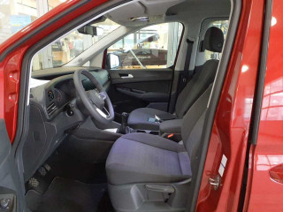 Fahrzeugbild eines Volkswagen Caddy in rot.