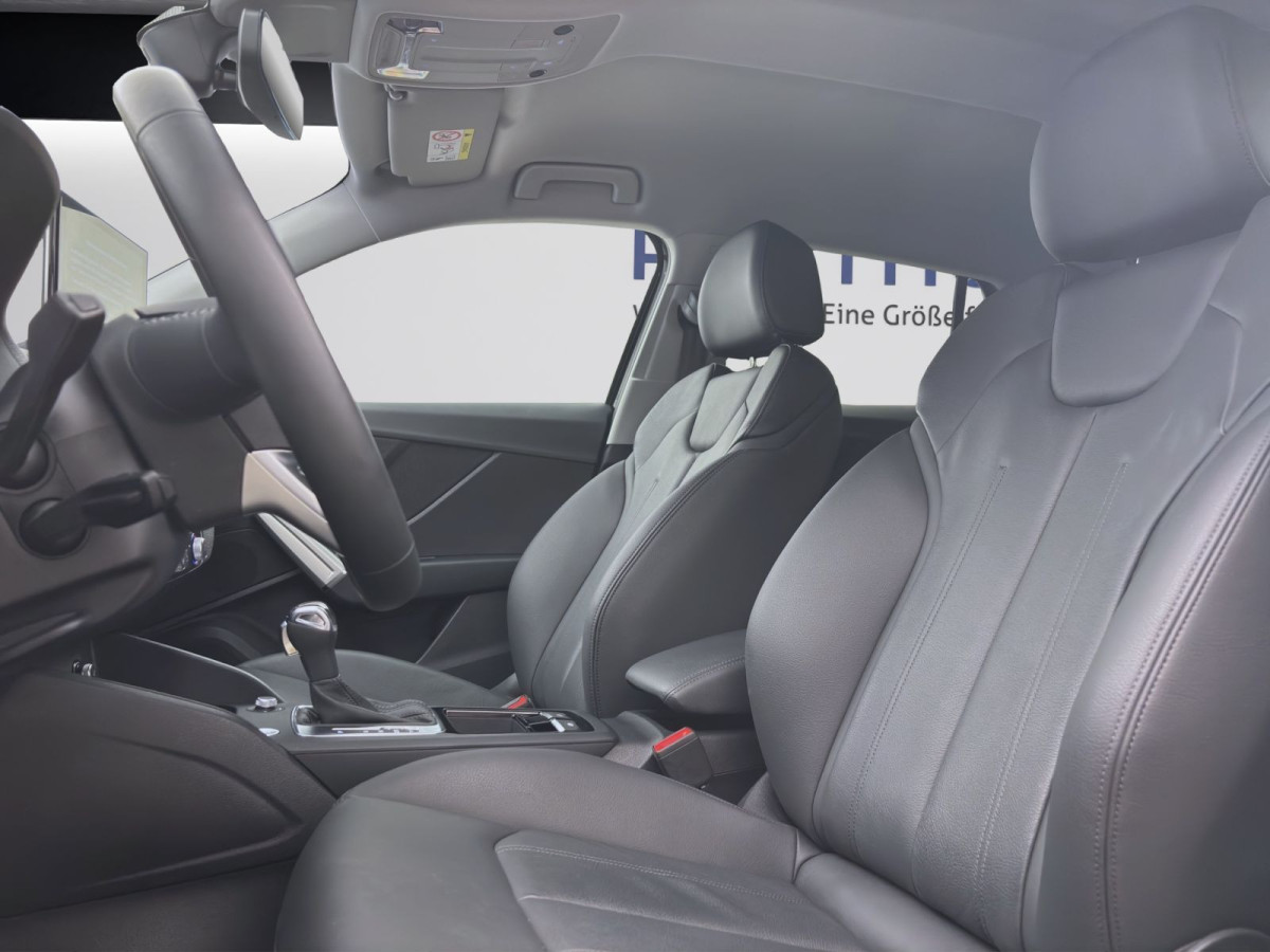 Thumb 9: Audi Q2 40 TFSI Q S LINE AHK NAVI PDC SITZHZG