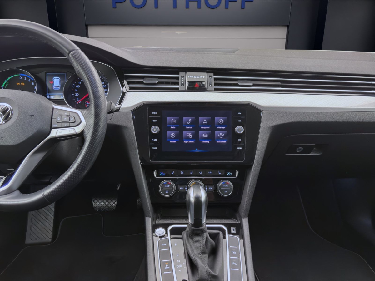 Thumb 13: Volkswagen Passat Variant 1.4 TSI eHybrid DSG GTE NAVI KAMERA PDC SITZHZG