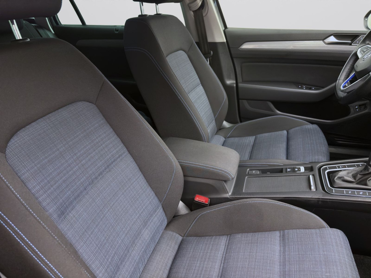 Thumb 15: Volkswagen Passat Variant 1.4 TSI eHybrid DSG GTE NAVI KAMERA PDC SITZHZG