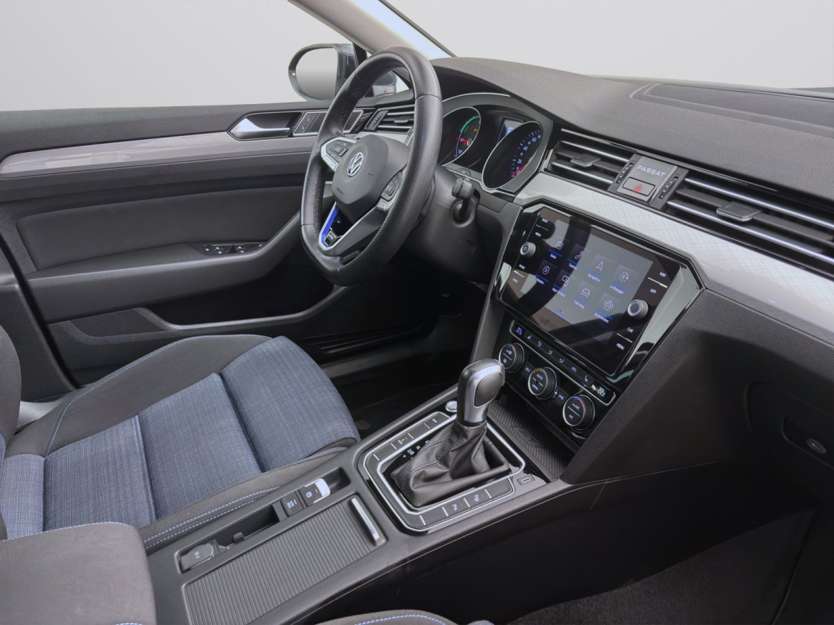 Thumb 16: Volkswagen Passat Variant 1.4 TSI eHybrid DSG GTE NAVI KAMERA PDC SITZHZG