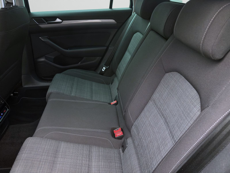 Bild 14: Volkswagen Passat Variant 1.5 TSI DSG BUSINESS AHK NAVI SITZHZG PDC