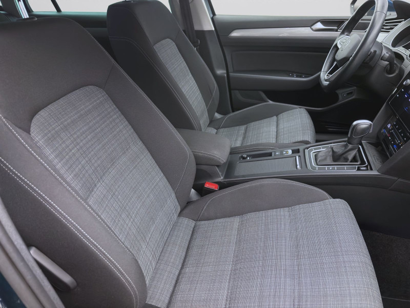 Bild 15: Volkswagen Passat Variant 1.5 TSI DSG BUSINESS AHK NAVI SITZHZG PDC