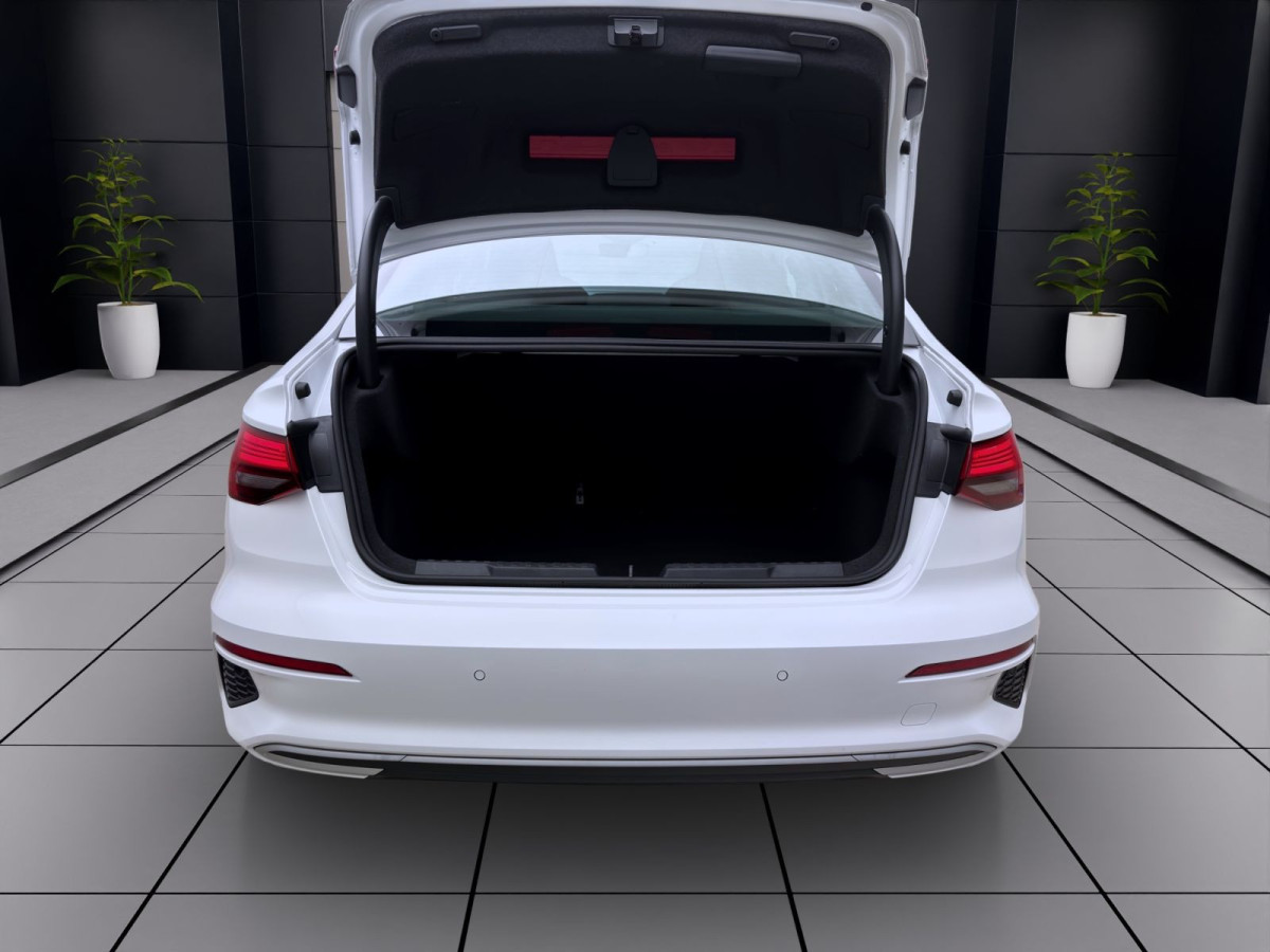 Thumb 4: Audi A3 Limousine 30 TDI ADVANCED AHK NAVI+ SITZHZG PDC