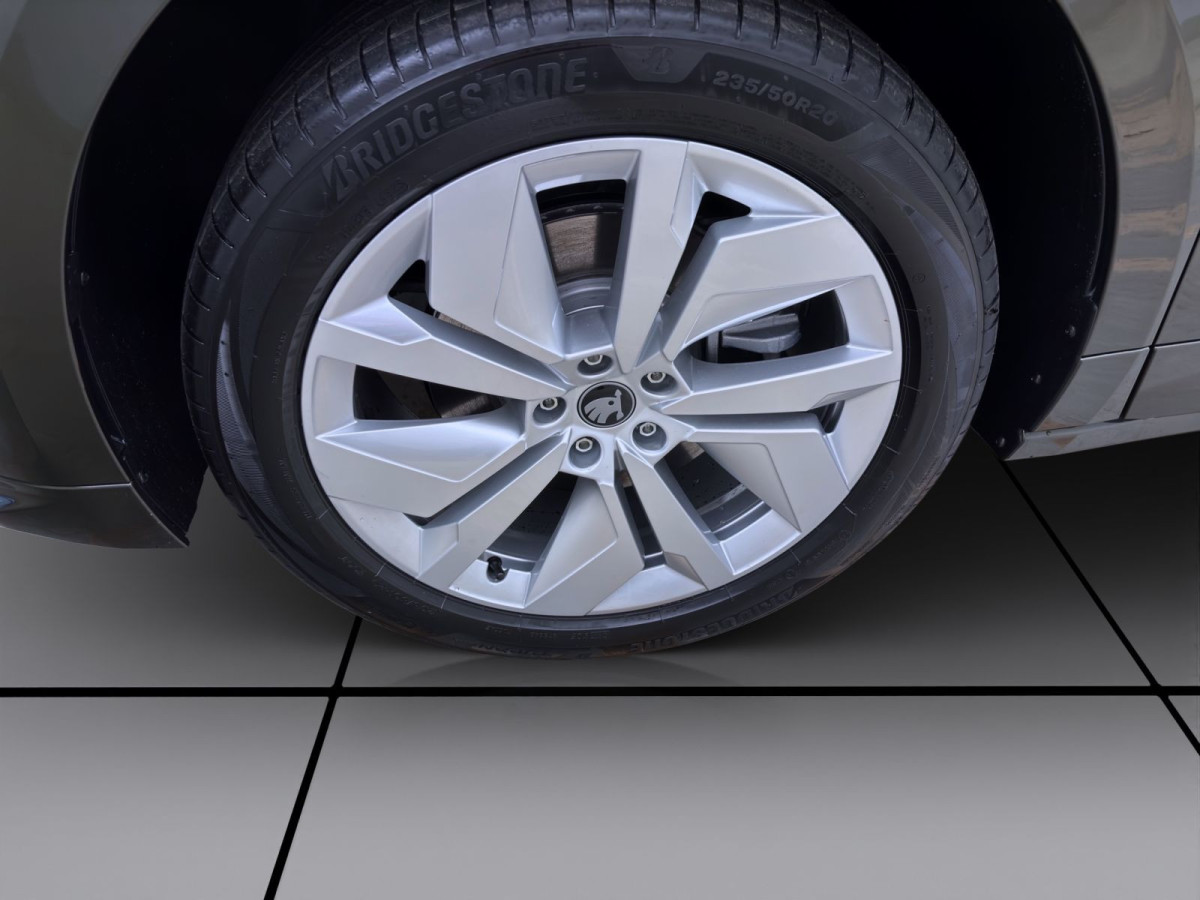 Thumb 7: Škoda ENYAQ 60 CLEVER AHK NAV KAM LED pACC 20" WINTER SMARTL