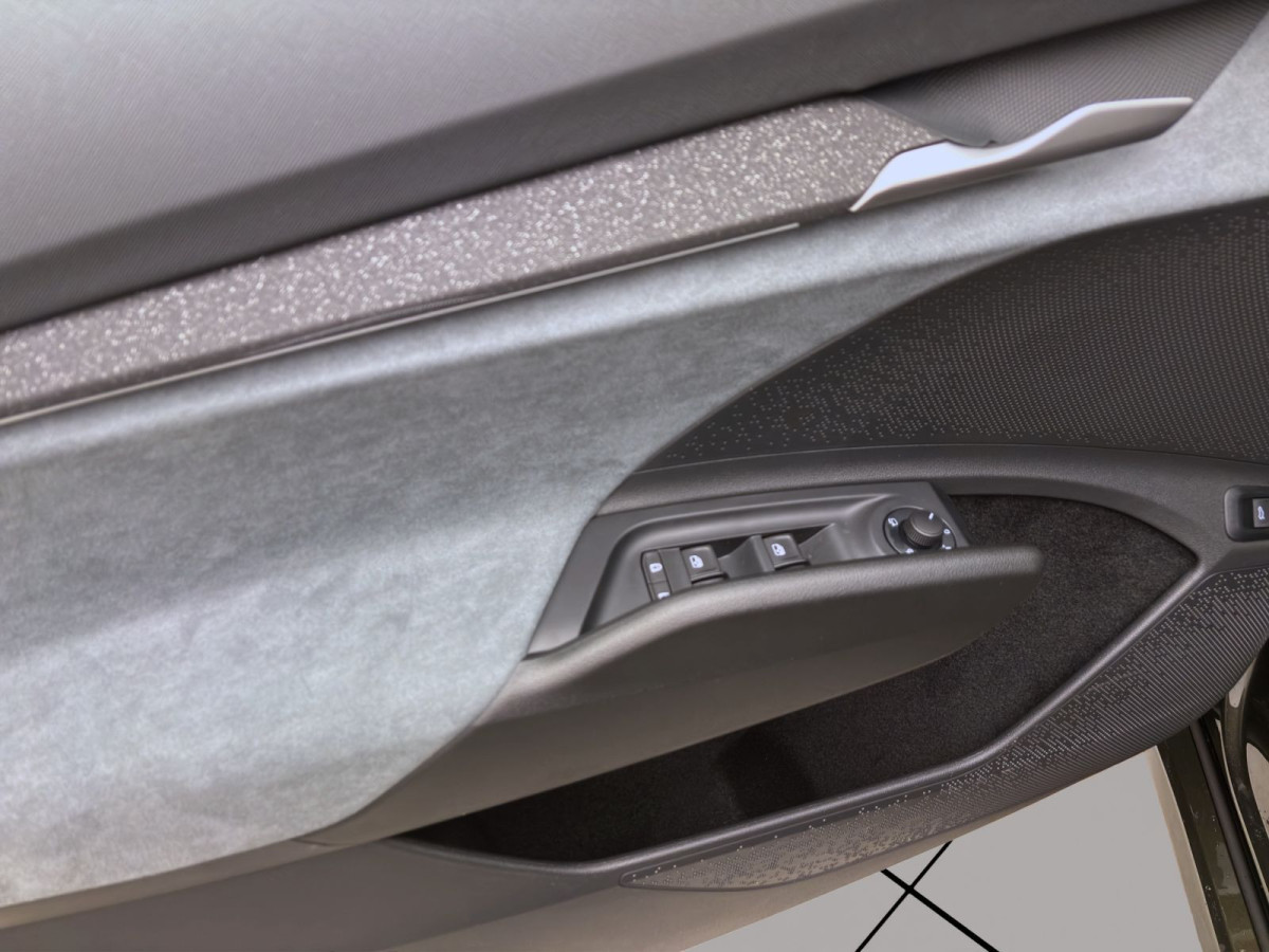 Thumb 9: Škoda ENYAQ 60 CLEVER AHK NAV KAM LED pACC 20" WINTER SMARTL