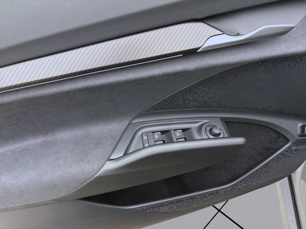 Thumb 9: Škoda ENYAQ COUPE RS 4X4 MAXX AHK HEAD-UP 20" 360° WÄRMEP CANTON