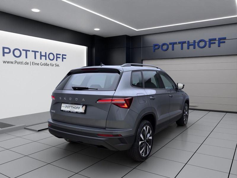 Bild 4: Škoda KAROQ TOUR AHK PANO STANDH NAV KAM pACC ASSISTENZ+