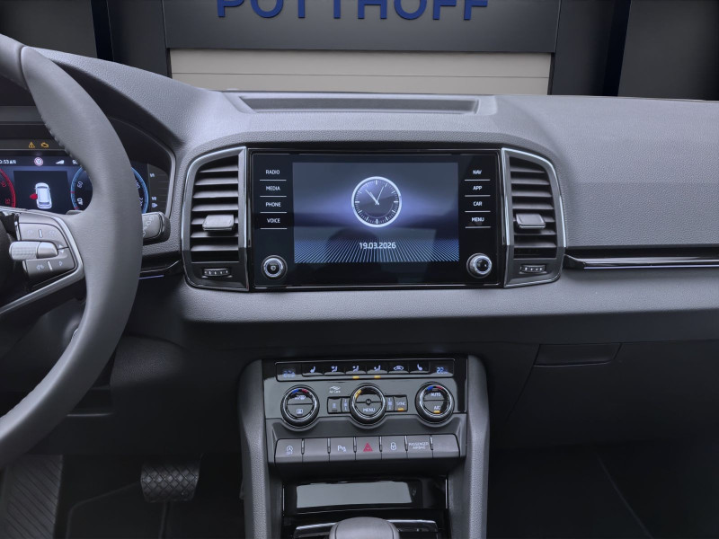 Bild 13: Škoda KAROQ TOUR AHK PANO STANDH NAV KAM pACC ASSISTENZ+