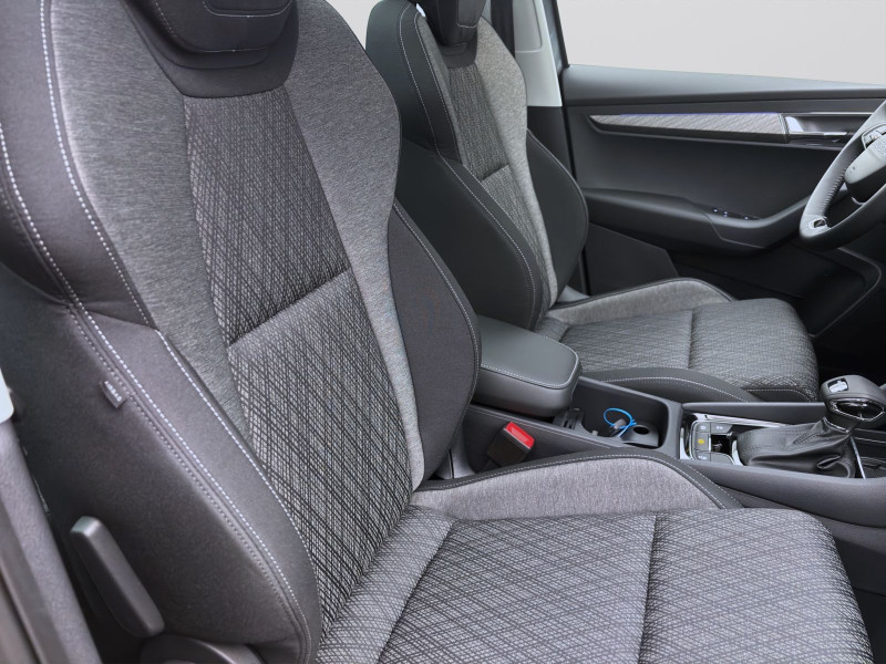 Bild 15: Škoda KAROQ TOUR AHK PANO STANDH NAV KAM pACC ASSISTENZ+