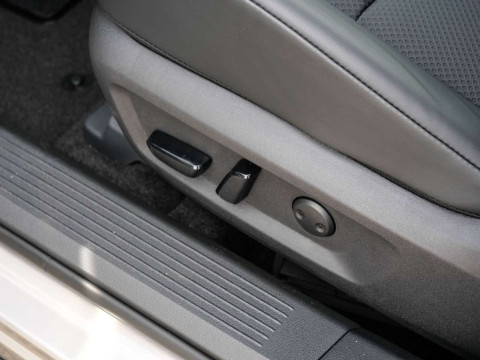 Ansicht 18 - Neuwagen Fahrzeug, Modell X-Trail der Marke Nissan von Verkäufer Moll Automobile GmbH & Co. KG