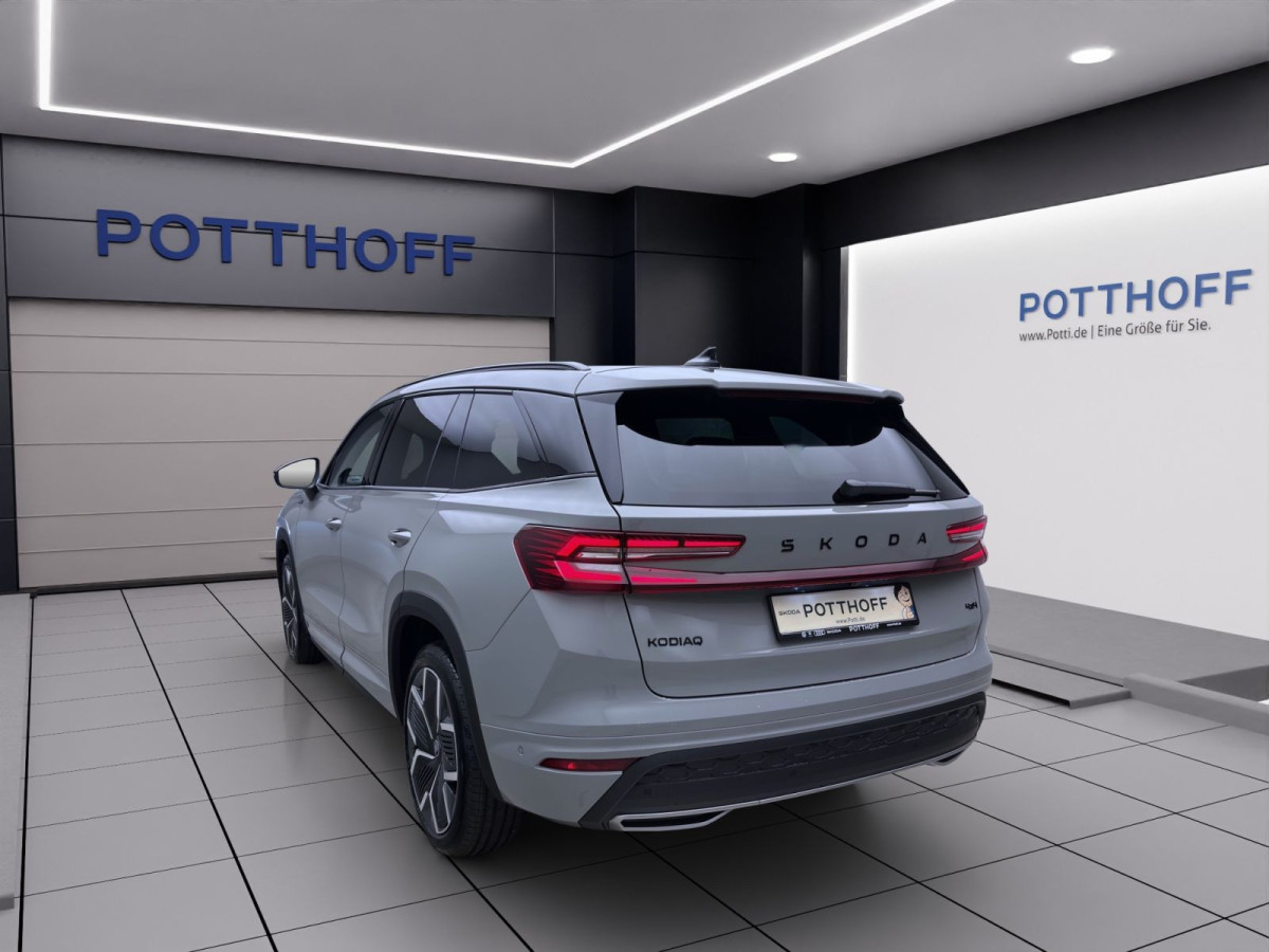 Thumb 1: Škoda KODIAQ SPORTLINE 4X4 AHK PANO STANDH NAV+ ASSISTENZ+ KOMFORT+