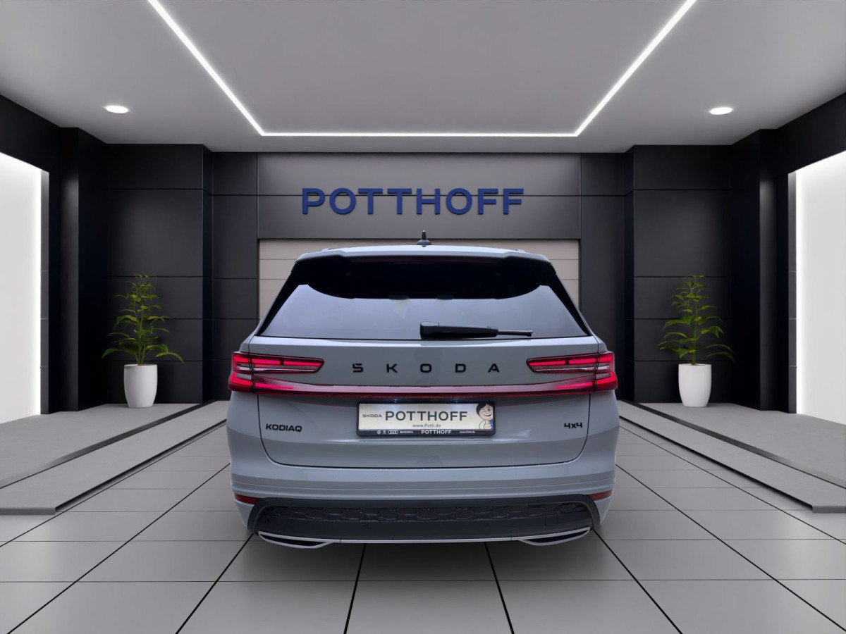 Thumb 2: Škoda KODIAQ SPORTLINE 4X4 AHK PANO STANDH NAV+ ASSISTENZ+ KOMFORT+