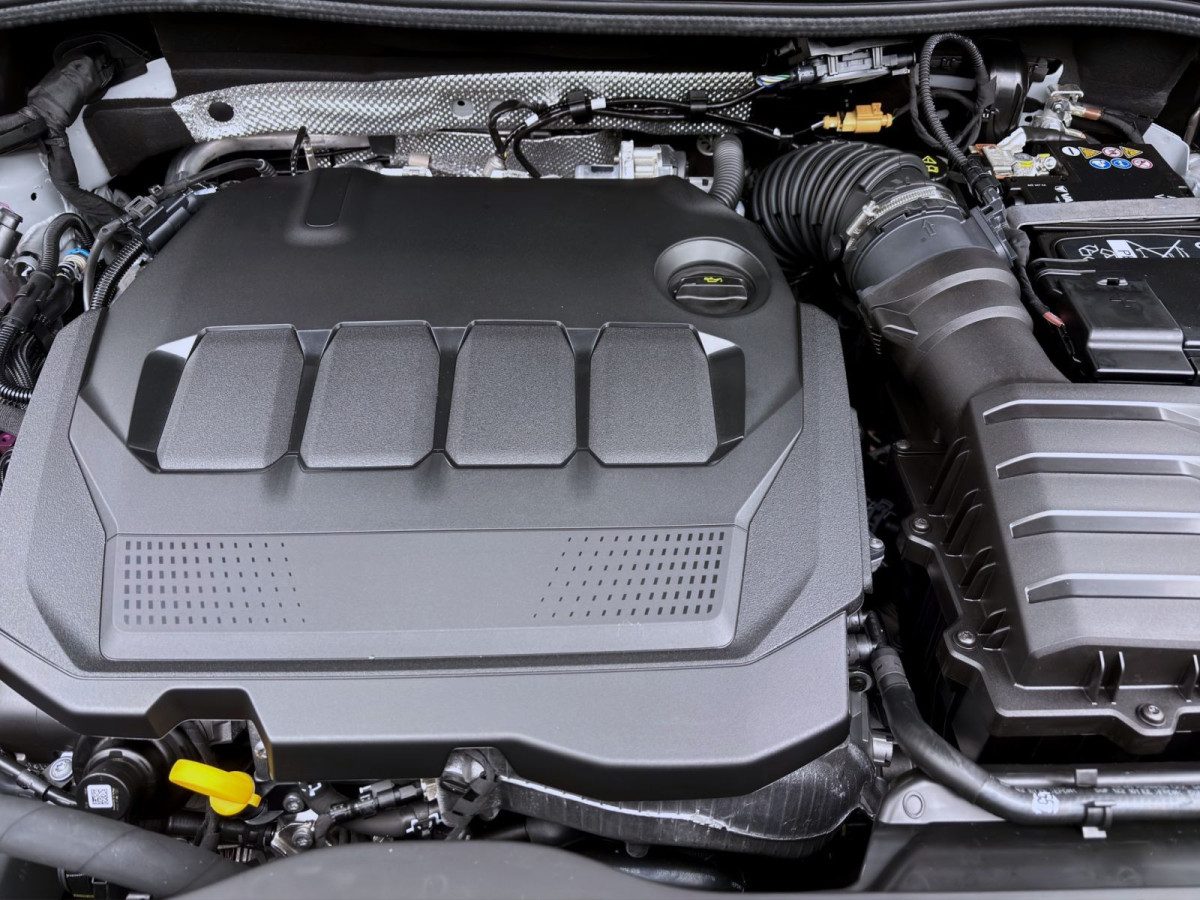 Thumb 17: Škoda KODIAQ SPORTLINE 4X4 AHK STANDH NAV+ ASSISTENZ+ LICHT&SICHT+