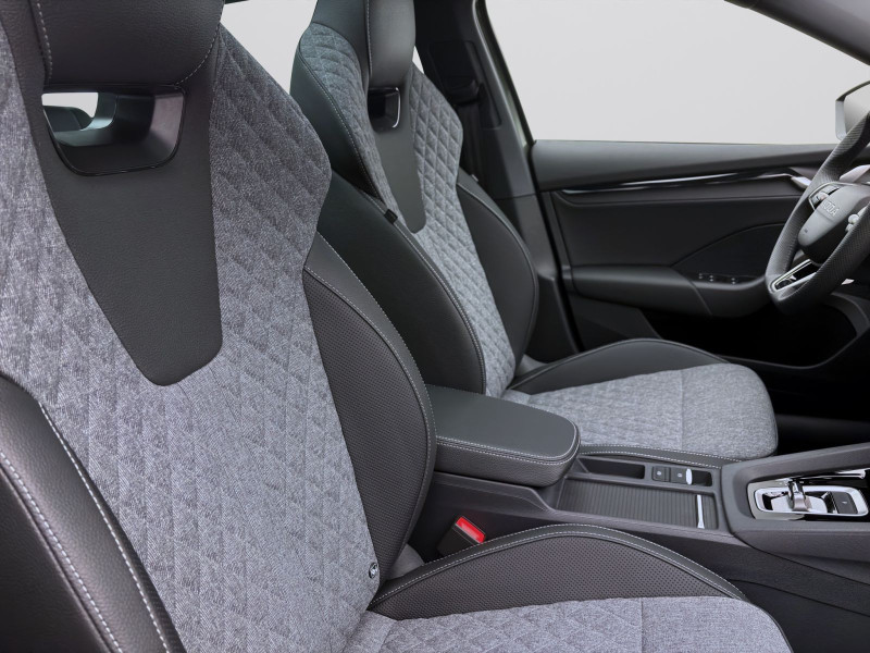 Bild 15: Škoda OCTAVIA COMBI SPORTLINE AHK PANO NAV+ ASSISTENZ+ LICHT&SICHT+