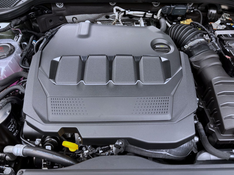 Bild 17: Škoda OCTAVIA COMBI SPORTLINE AHK PANO NAV+ ASSISTENZ+ LICHT&SICHT+