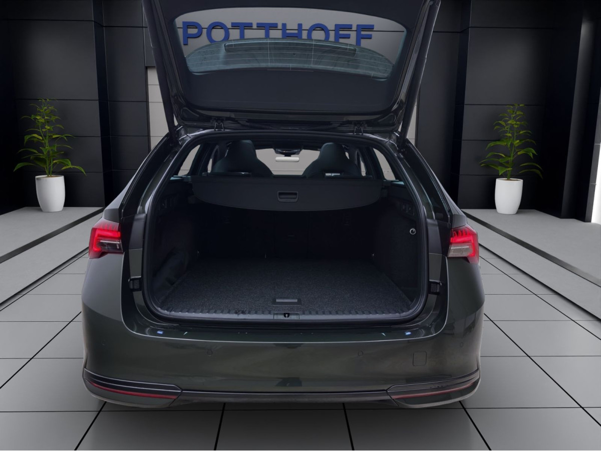 Thumb 3: Škoda OCTAVIA COMBI SPORTLINE AHK PANO NAV+ ASSISTENZ+ LICHT&SICHT+