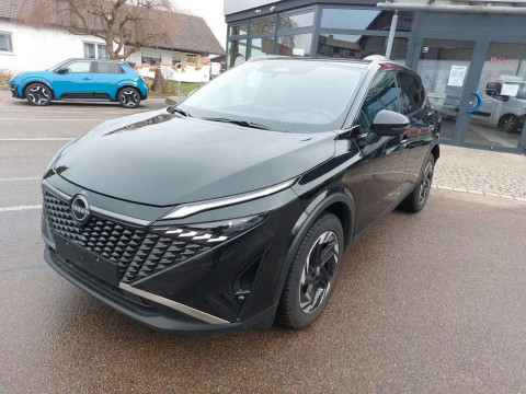 Automodell: Qashqai in der Farbe schwarz