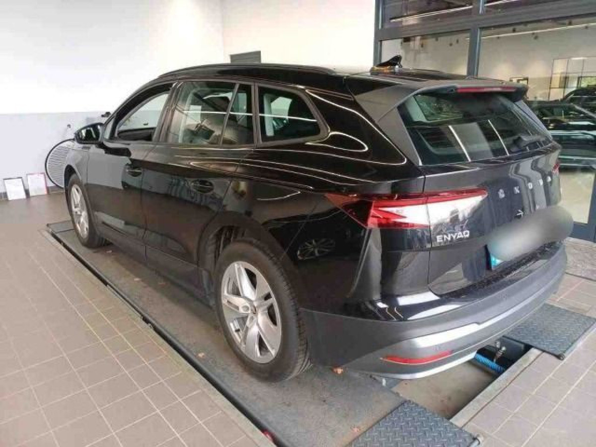 Thumb 1: Škoda Enyaq 50 iV LOFT NAVI KAMERA PDC LED